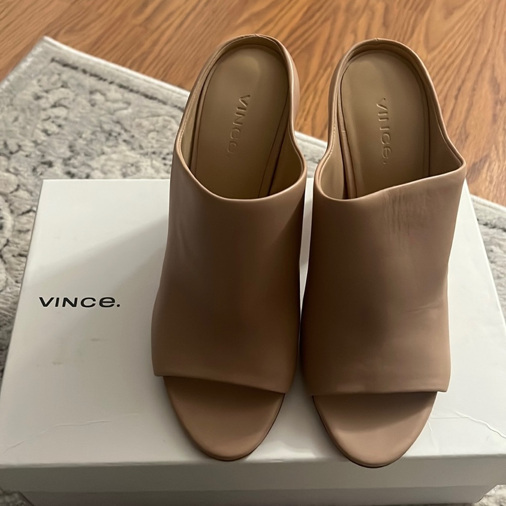 Vince Alora Mule in Nude
